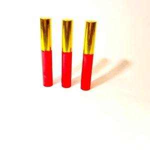 Lipgloss made with natural ingredients! Watermelon scent 10ml in size